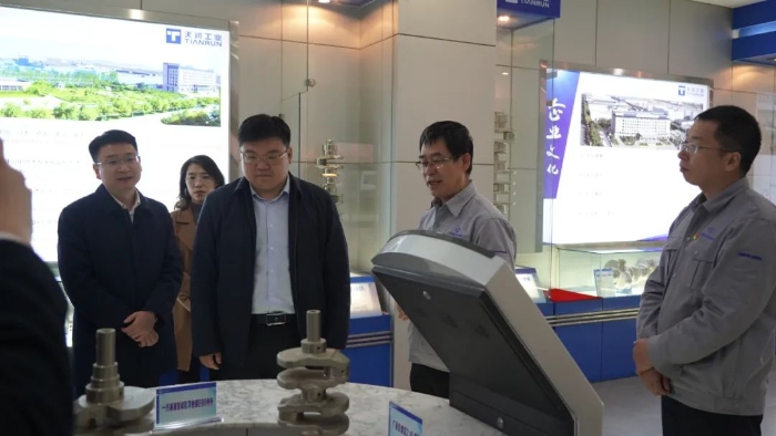 0400ccd108584be696b5a5bf2e7de2c0